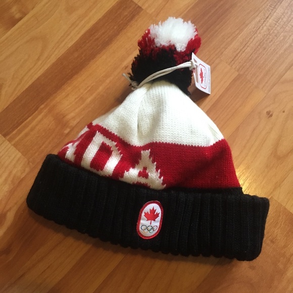 Hudson’s Bay Team Canada Olympic Toque - Baby - Picture 5 of 5